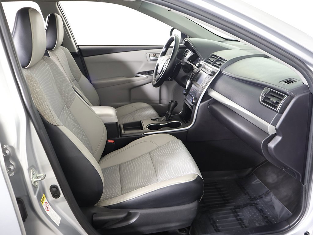 Used 2015 Toyota Camry SE image 28