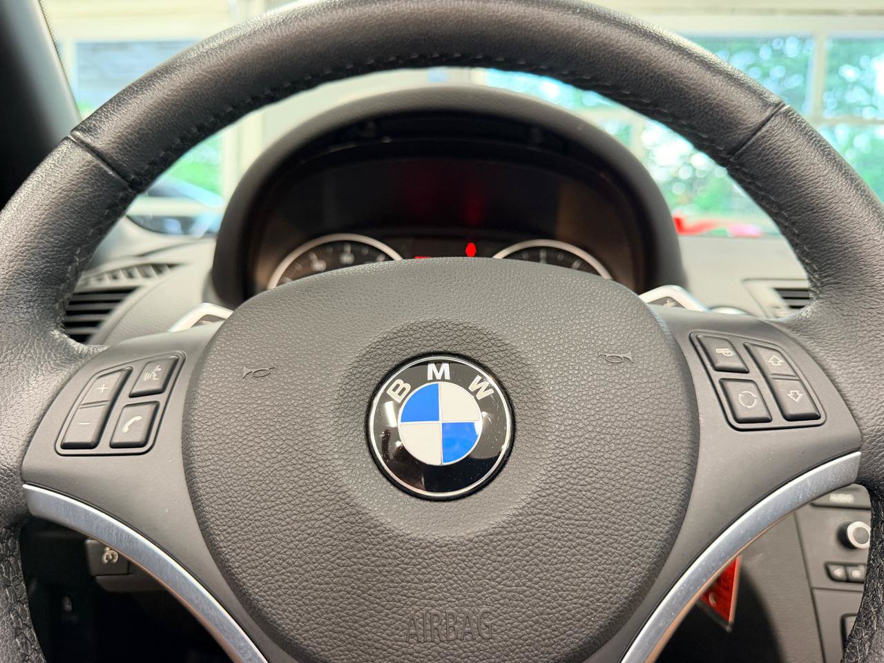 Used 2012 BMW 135i Convertible RWD image 31