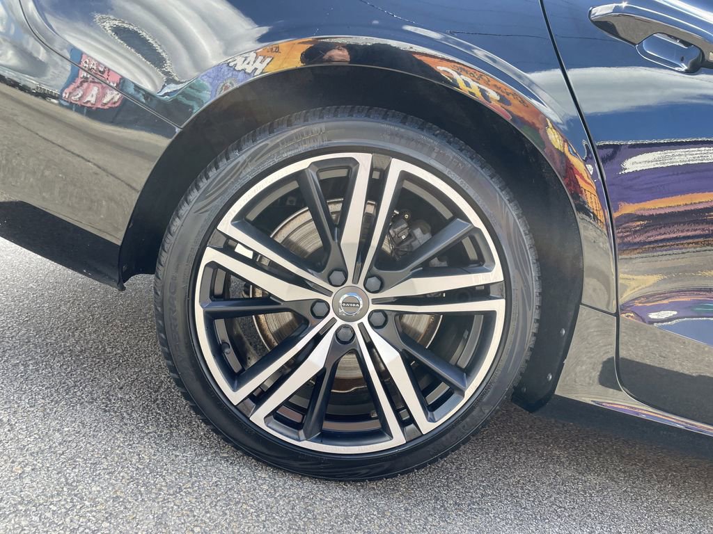 Used 2019 Volvo S60 T6 R-Design AWD/4WD image 12