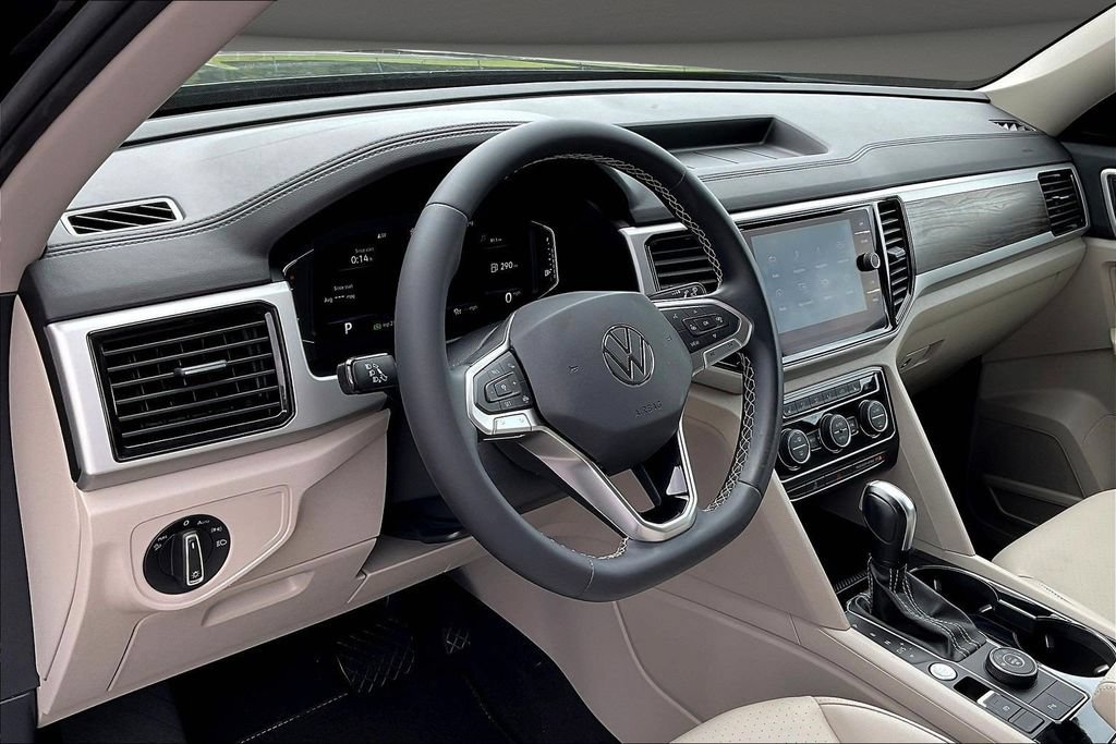 Used 2023 Volkswagen Atlas SE AWD/4WD image 21