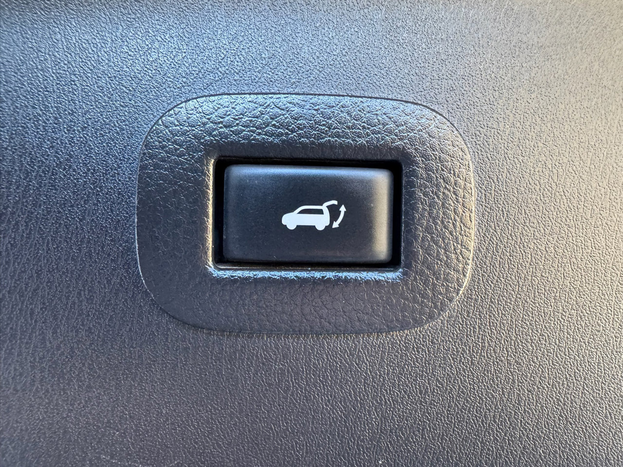 Used 2020 Nissan Armada SV w/ Driver Package image 54