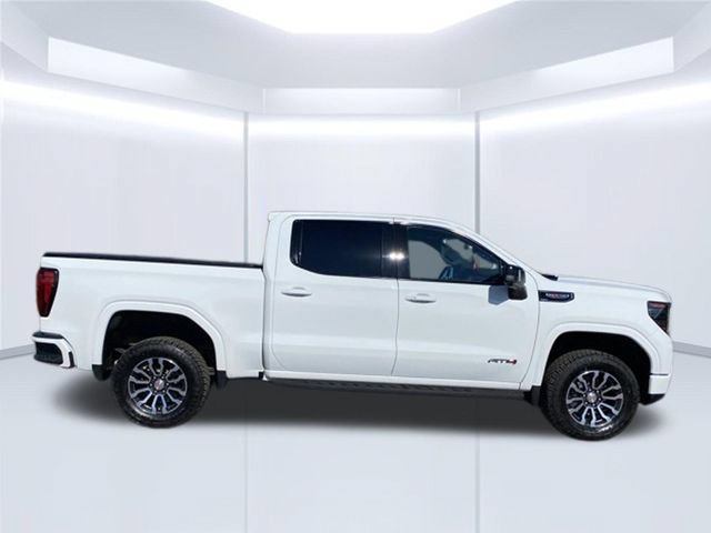 Used 2022 GMC Sierra 1500 AT4 w/ AT4 Premium Package AWD/4WD image 5