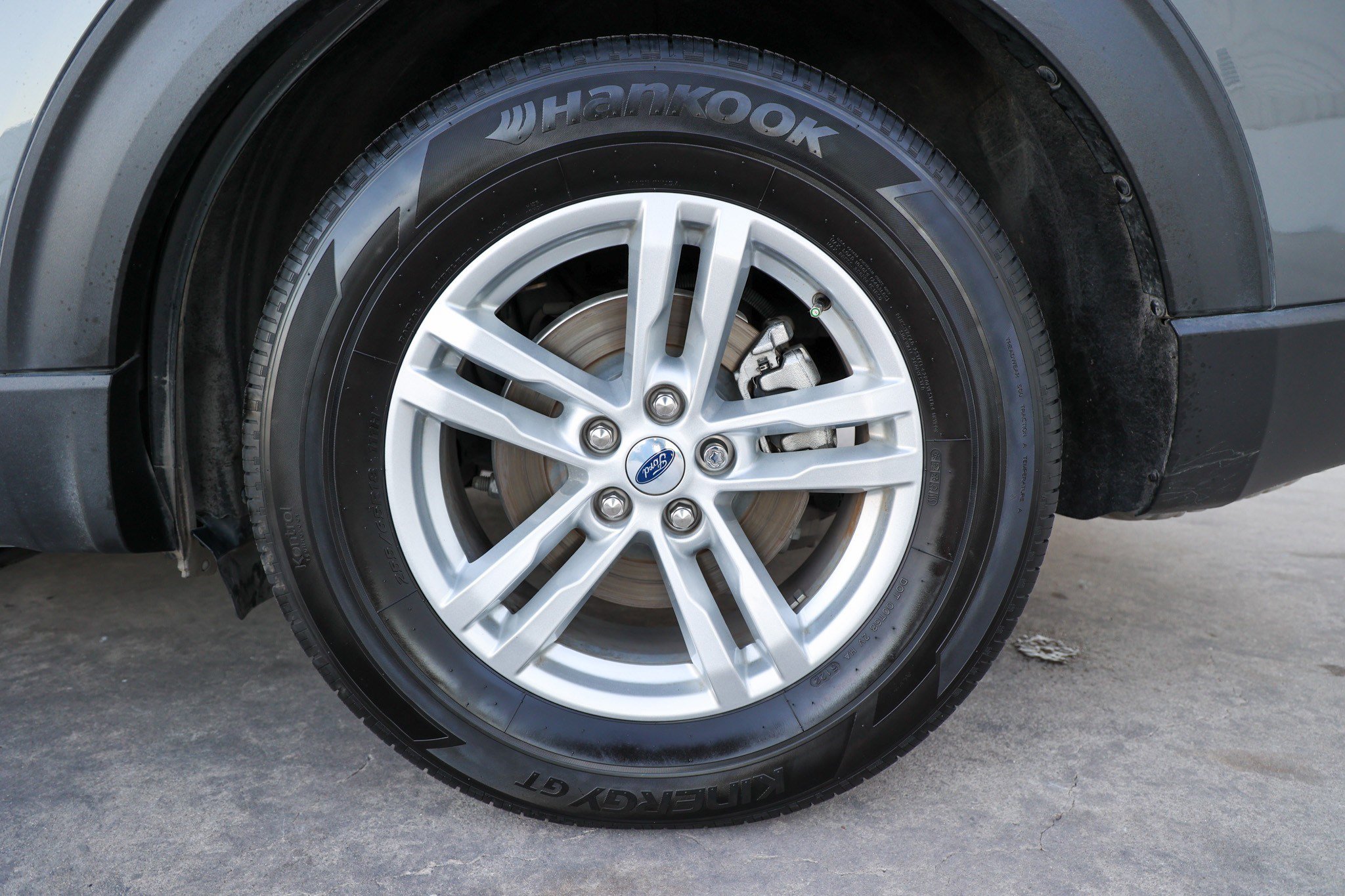 Used 2023 Ford Explorer XLT image 13