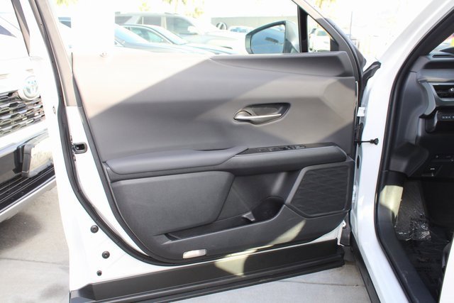 Used 2025 Lexus UX 300h FWD image 11