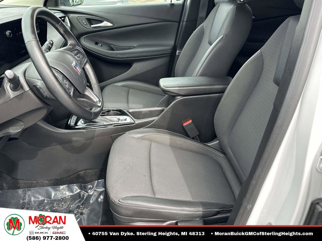 Used 2024 Buick Encore GX Preferred AWD/4WD image 18