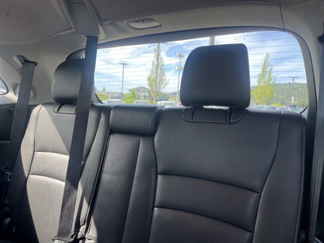Used 2017 Honda Pilot Touring image 12