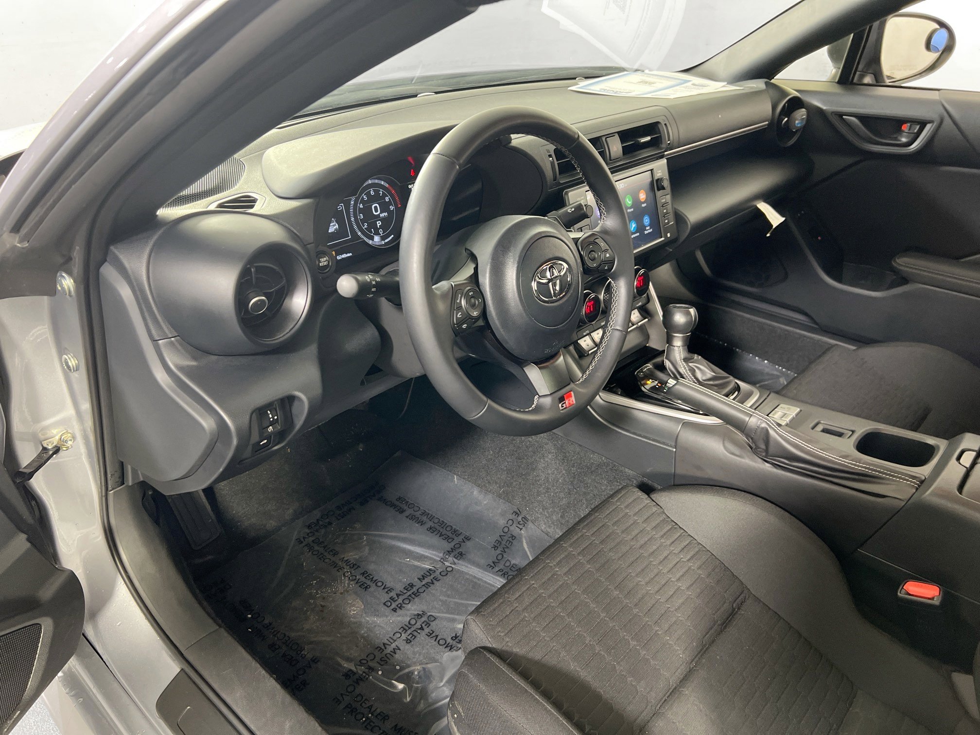 Used 2025 Toyota GR86 w/ ALL Weather Mat Package (TMS) image 9