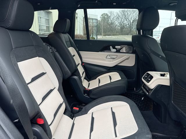 Used 2025 Mercedes-Benz GLS 63 AMG 4MATIC image 15