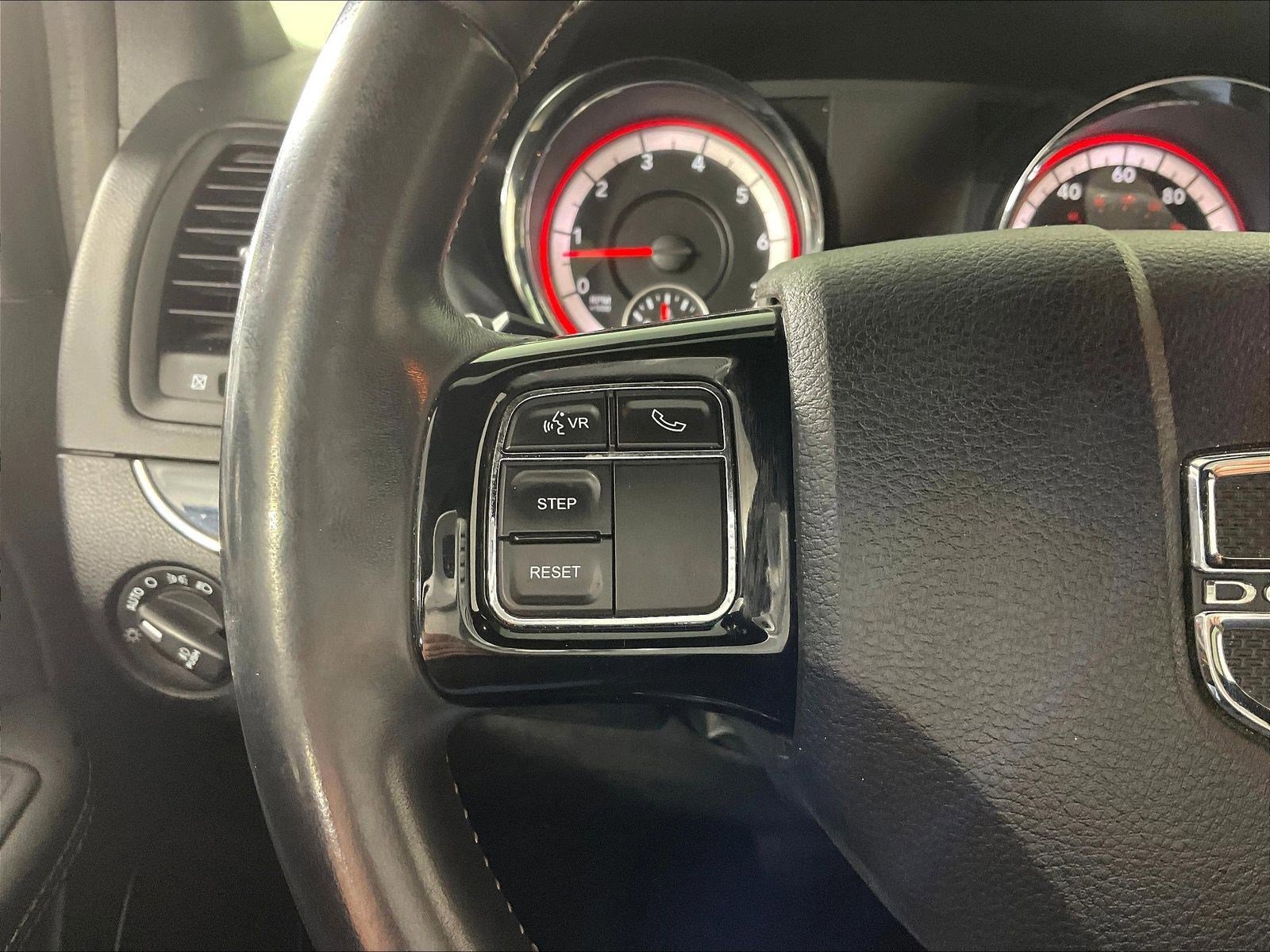 Used 2018 Dodge Grand Caravan SE FWD image 12