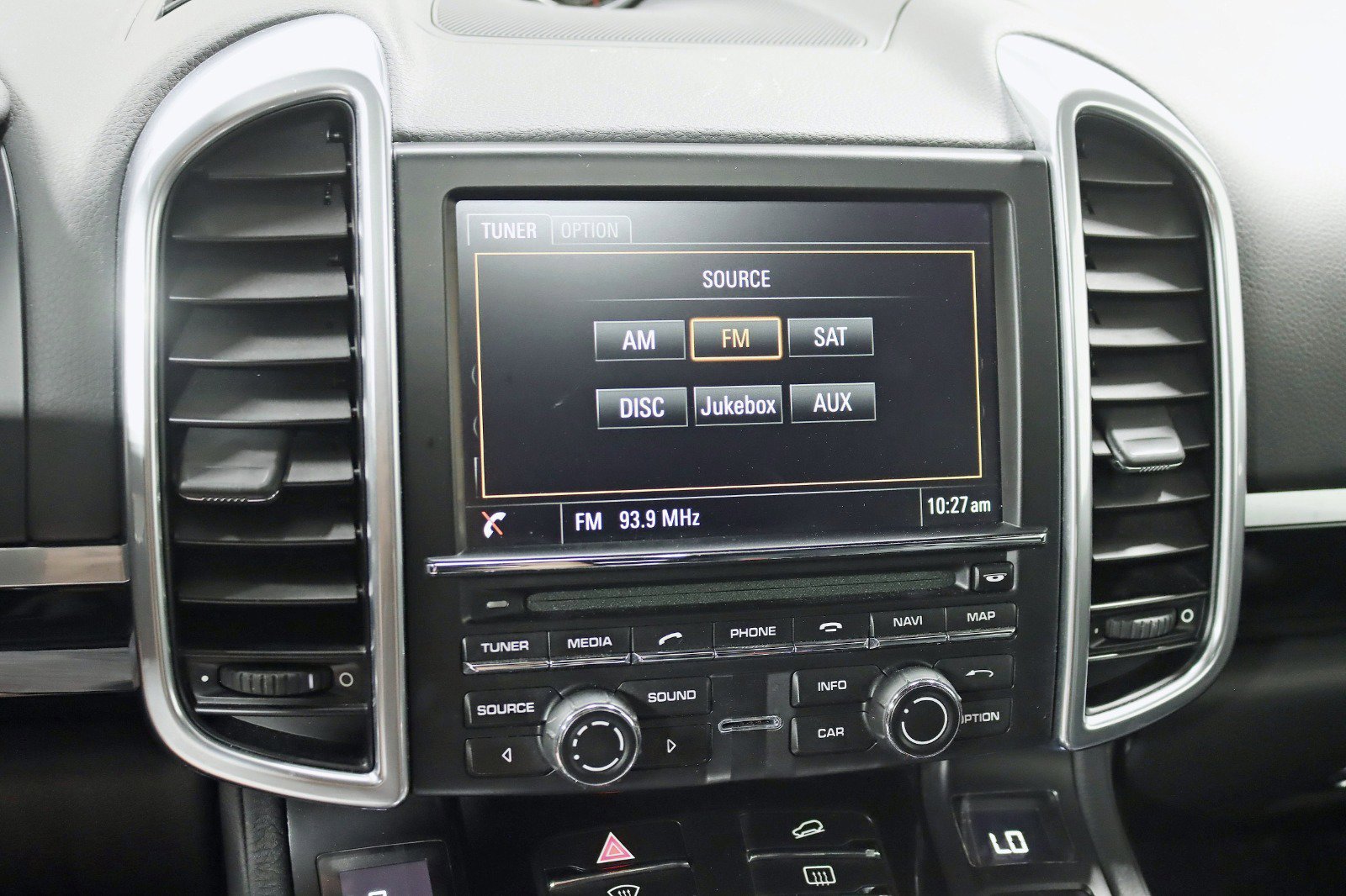 Used 2014 Porsche Cayenne Platinum Edition image 19