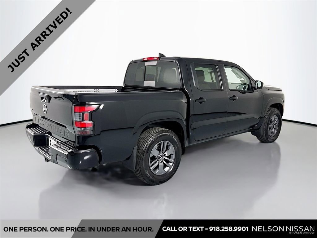 Certified 2025 Nissan Frontier SV w/ SV Convenience Package image 5