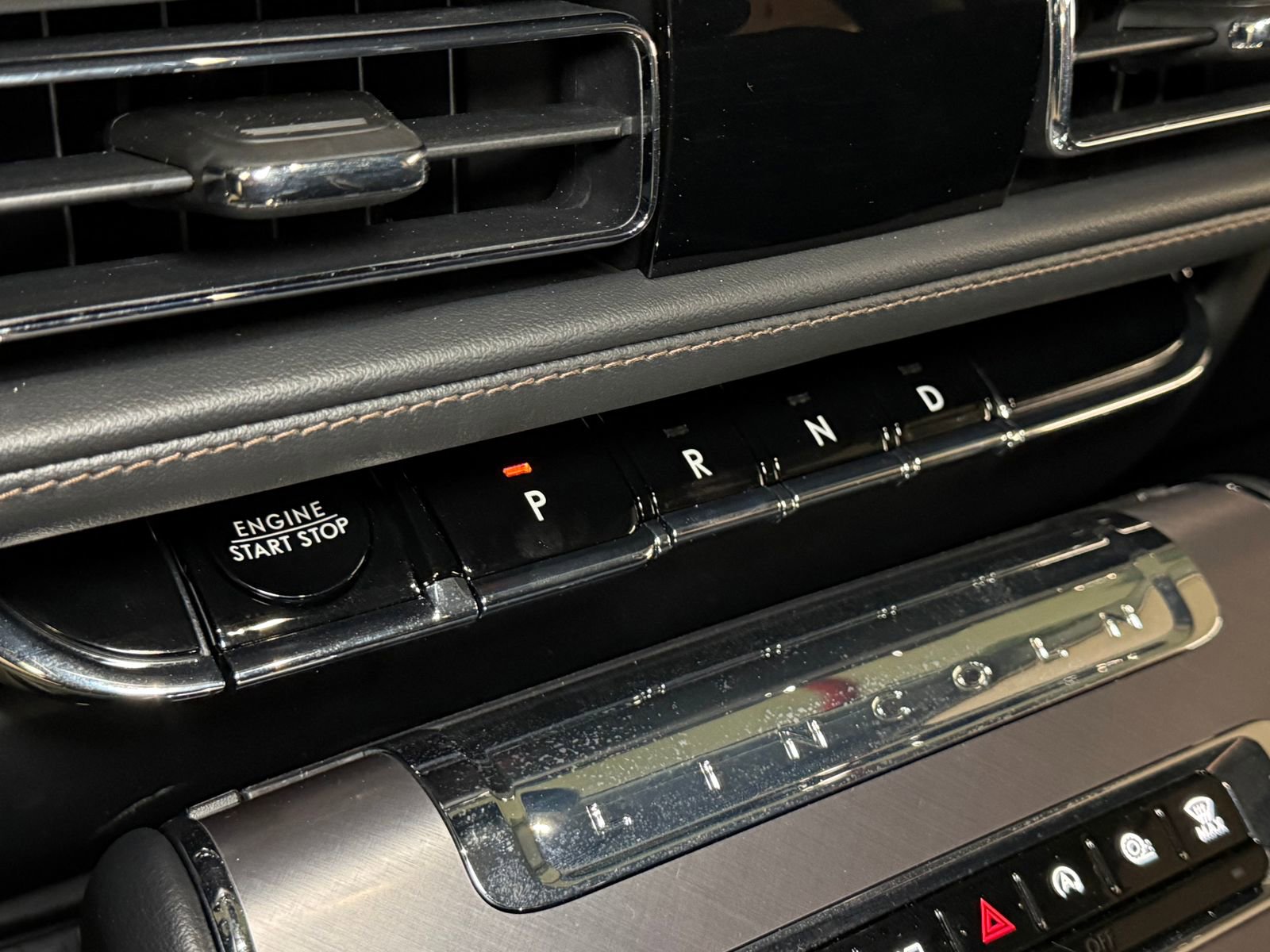 New 2026 Lincoln Aviator AWD image 27