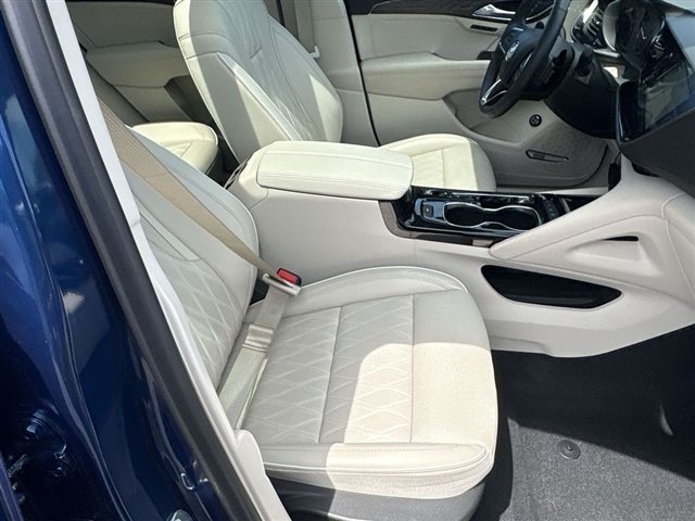Certified 2023 Buick Envision Avenir AWD/4WD image 28