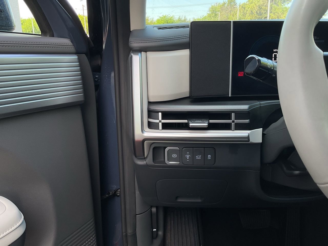 Used 2025 Hyundai Santa Fe SEL image 29
