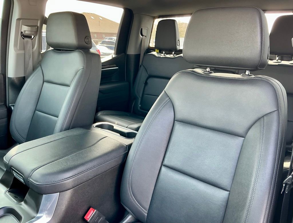 Used 2025 Chevrolet Silverado 1500 LTZ image 41