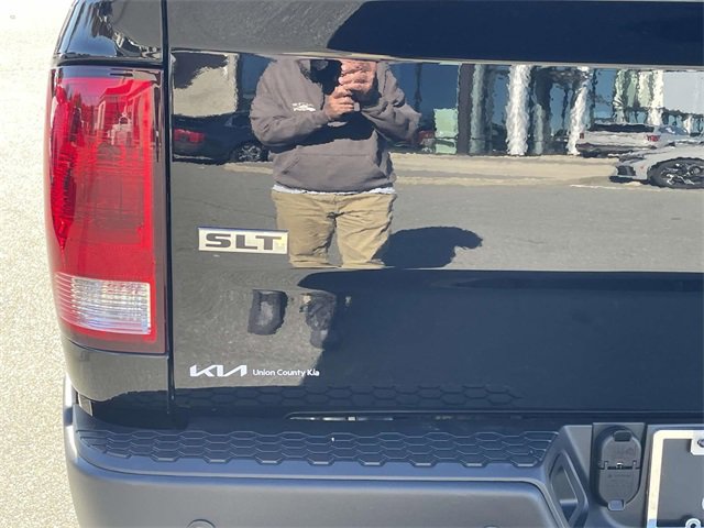 Used 2024 RAM 1500 Classic SLT image 10