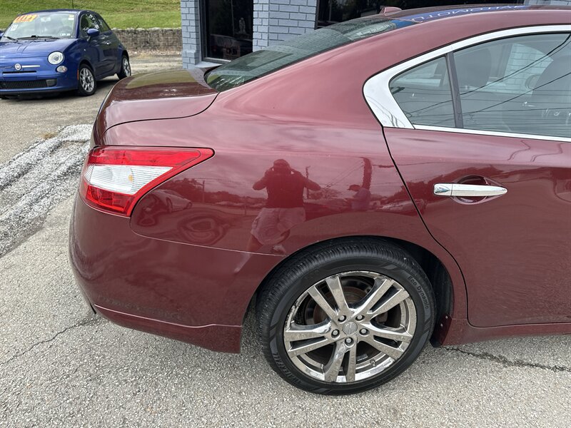 Used 2011 Nissan Maxima 3.5 SV w/ Monitor Pkg FWD image 27