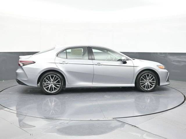 Used 2024 Toyota Camry XLE FWD image 16