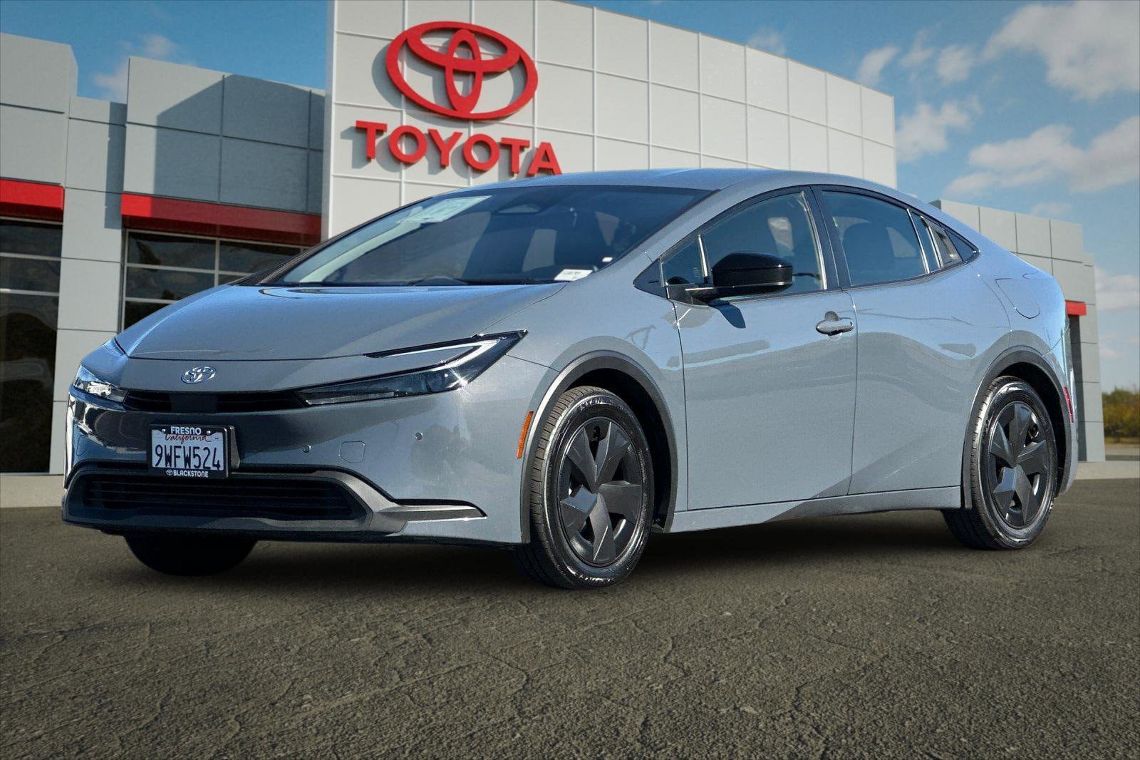 Certified 2024 Toyota Prius LE FWD image 7