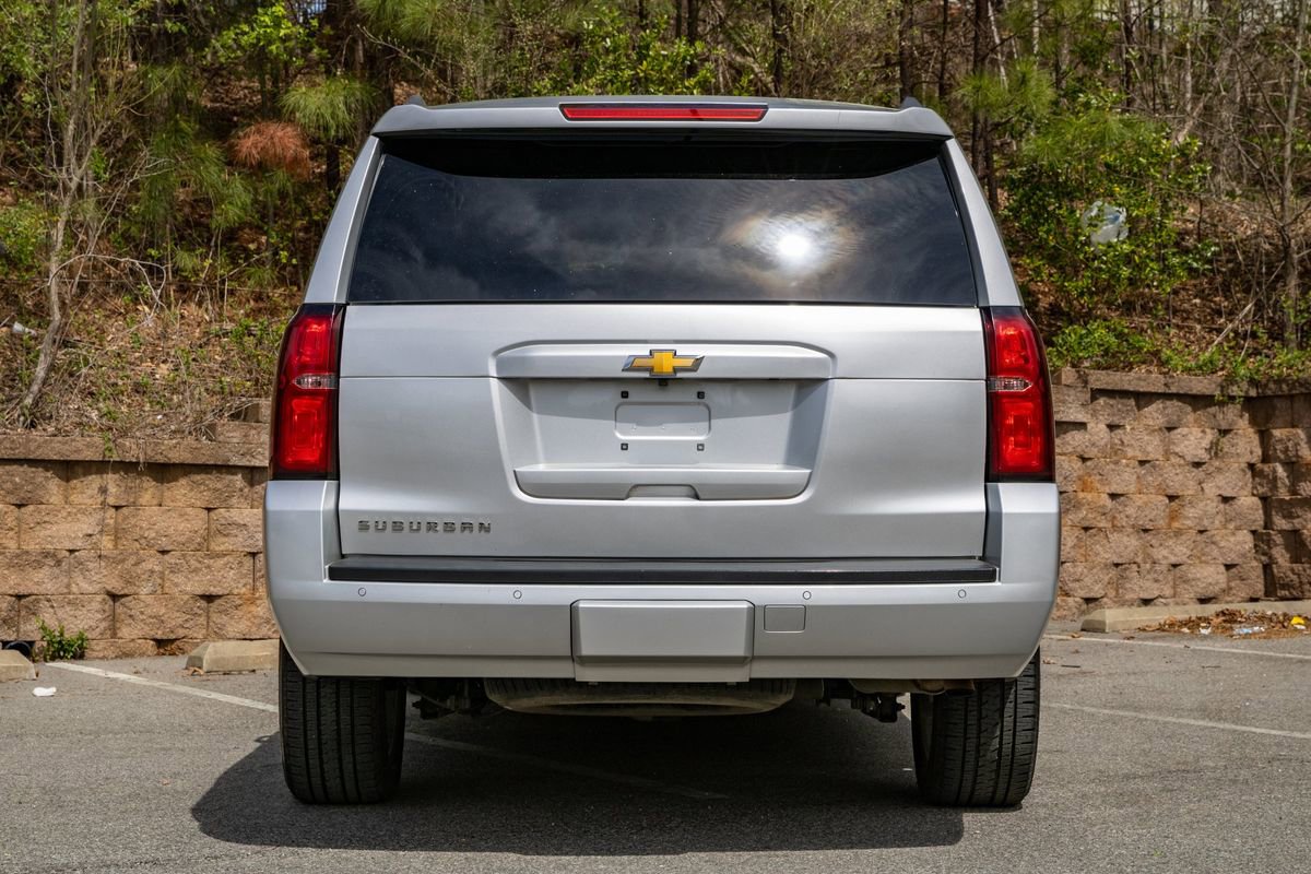 Used 2017 Chevrolet Suburban LT AWD/4WD image 7