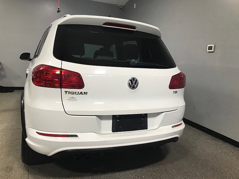 Used 2016 Volkswagen Tiguan R-Line image 4