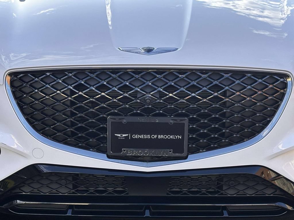 Used 2023 Genesis GV70 3.5T Sport w/ Sport Prestige Package AWD/4WD image 9