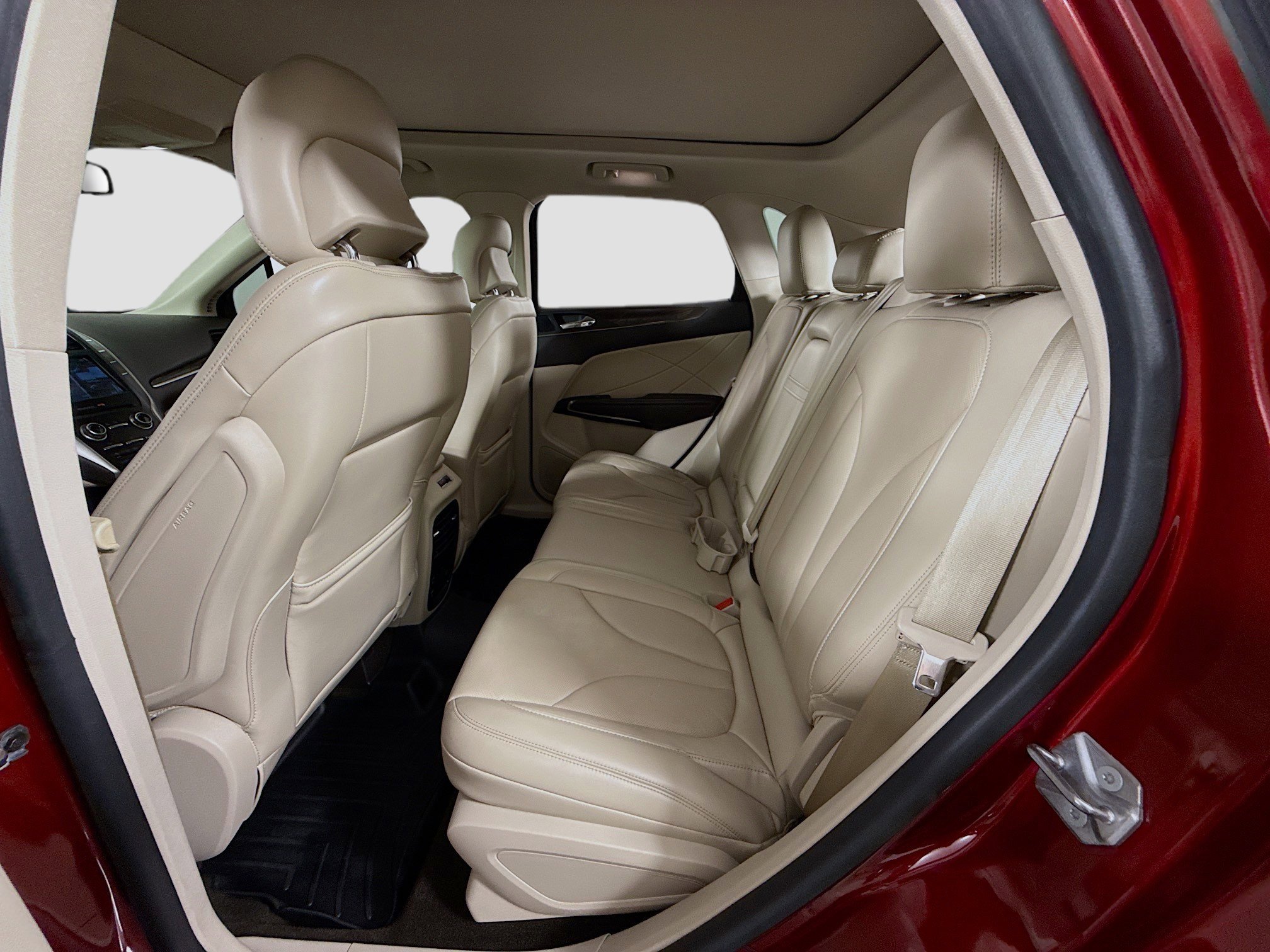 Used 2019 Lincoln MKC Reserve w/ MKC Climate Package FWD image 9