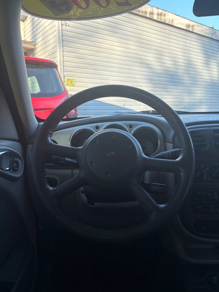 Used 2004 Chrysler PT Cruiser Limited image 10