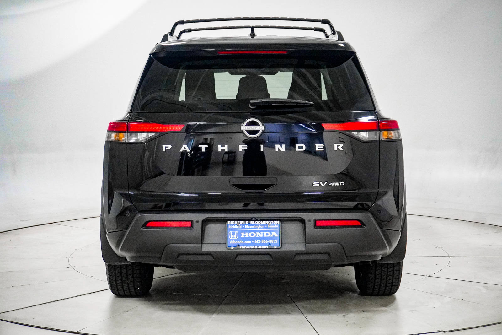 Used 2022 Nissan Pathfinder SV AWD/4WD image 7