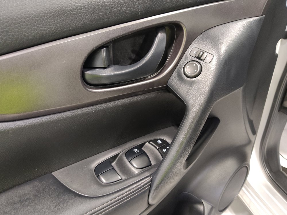 Used 2021 Nissan Rogue Sport S AWD/4WD image 27