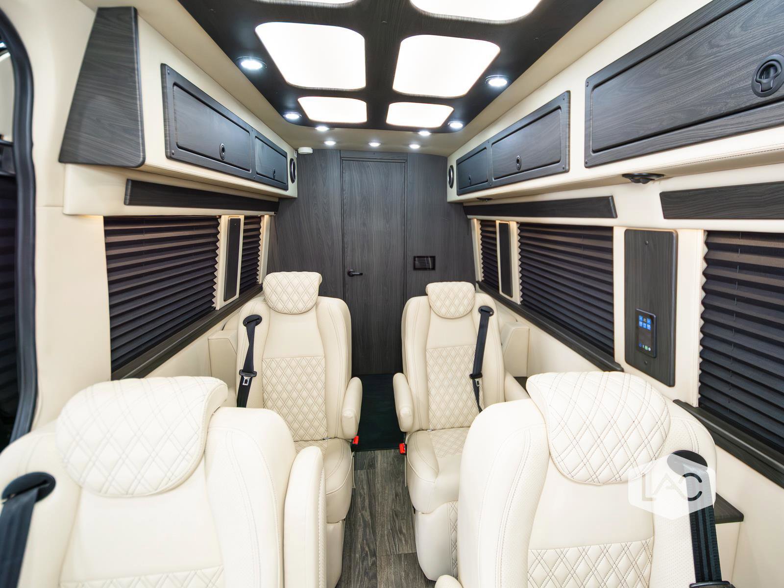 Used 2023 Mercedes-Benz Sprinter 3500 image 18