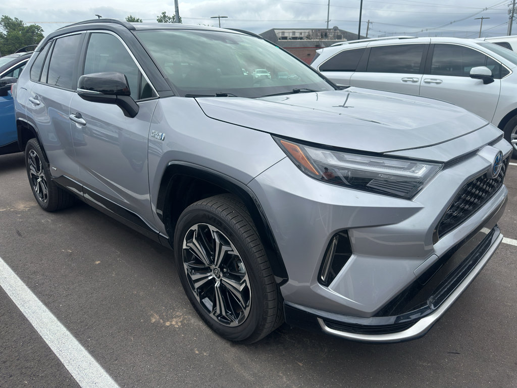 Used 2024 Toyota RAV4 XSE AWD/4WD image 14