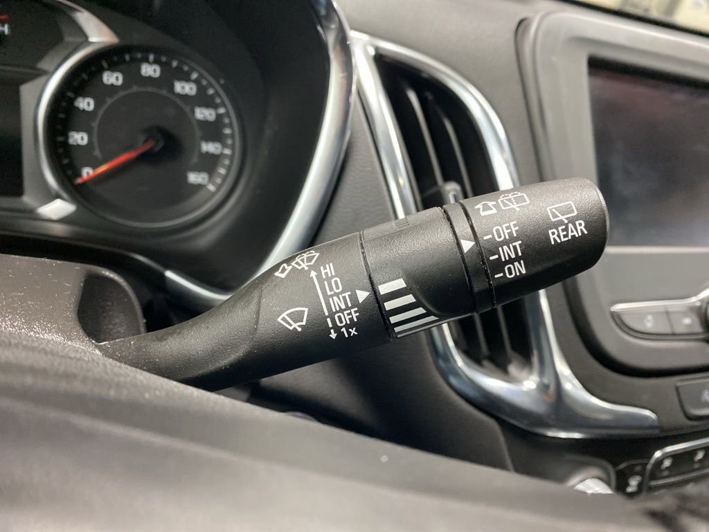 Used 2023 Chevrolet Equinox LT image 35