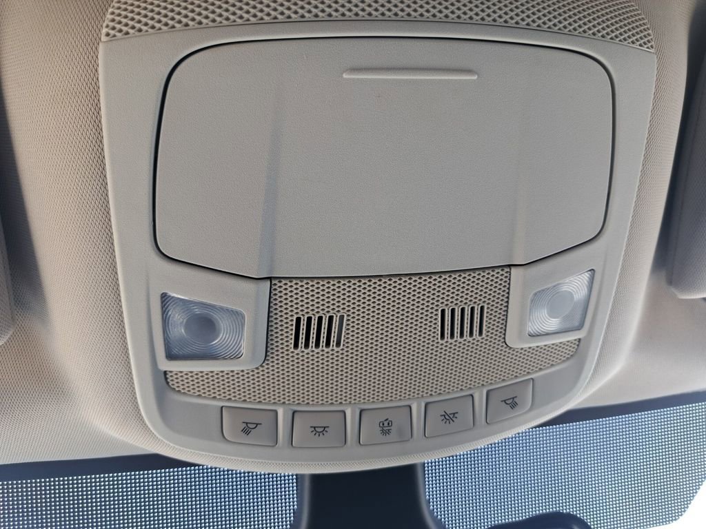 Used 2022 Ford Edge SEL w/ Convenience Package image 17