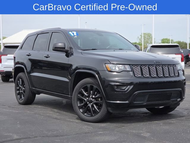 Used 2017 Jeep Grand Cherokee Altitude AWD/4WD image 2