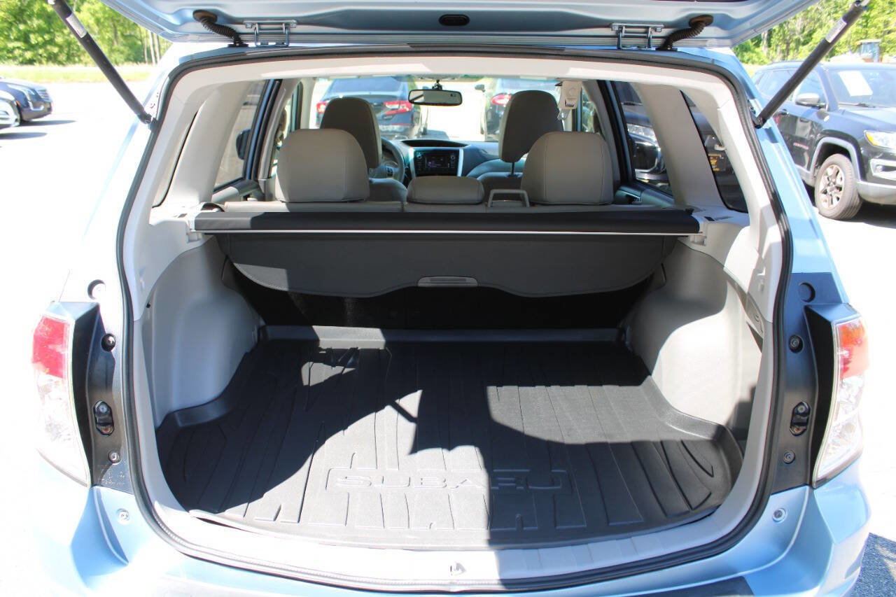 Used 2012 Subaru Forester 2.5X Limited AWD/4WD image 16