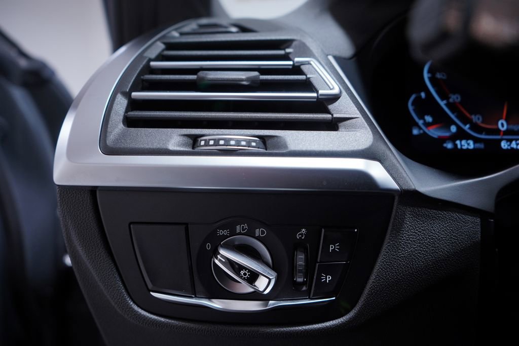 Used 2024 BMW X3 xDrive30i w/ Convenience Package image 19