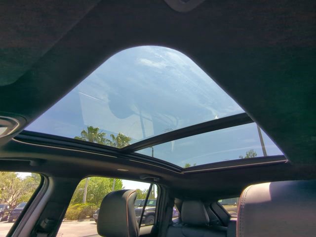 Used 2025 Jeep Wagoneer S Launch Edition image 24