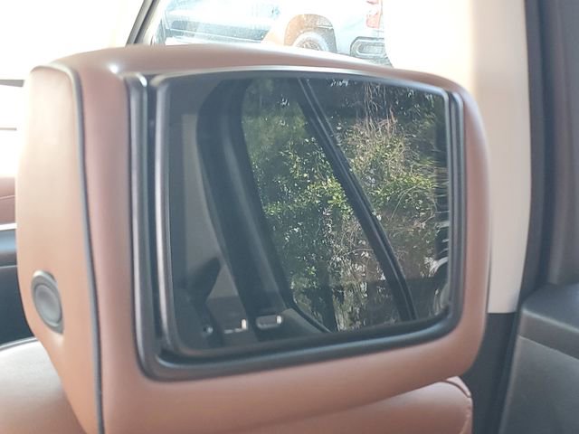 Used 2018 Chevrolet Traverse High Country image 17