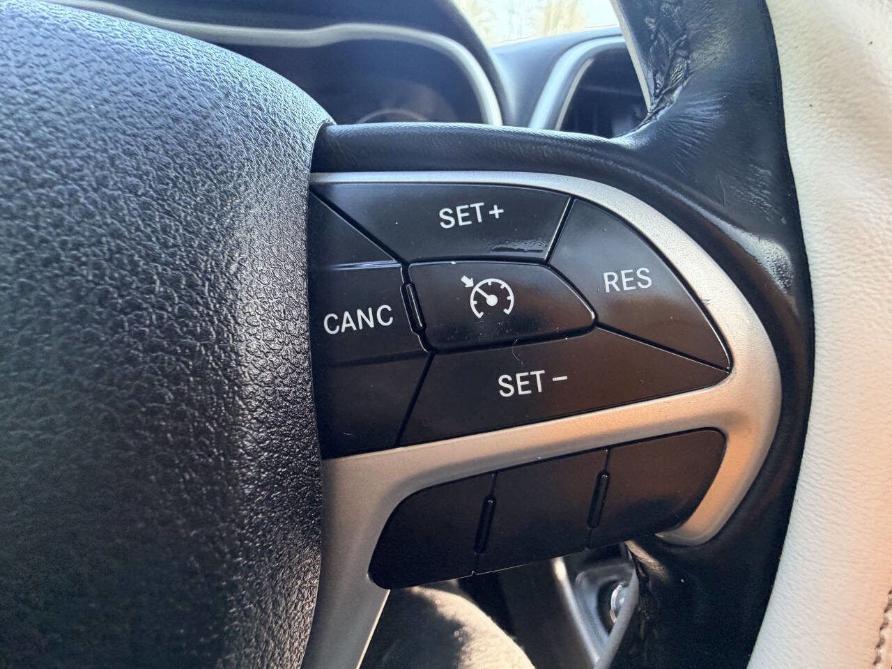 Used 2014 Jeep Cherokee Trailhawk w/ Comfort/Convenience Group image 51