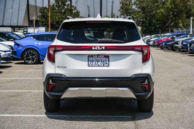 Used 2025 Kia Seltos S FWD image 8