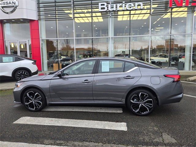 Used 2025 Nissan Altima 2.5 SR image 11