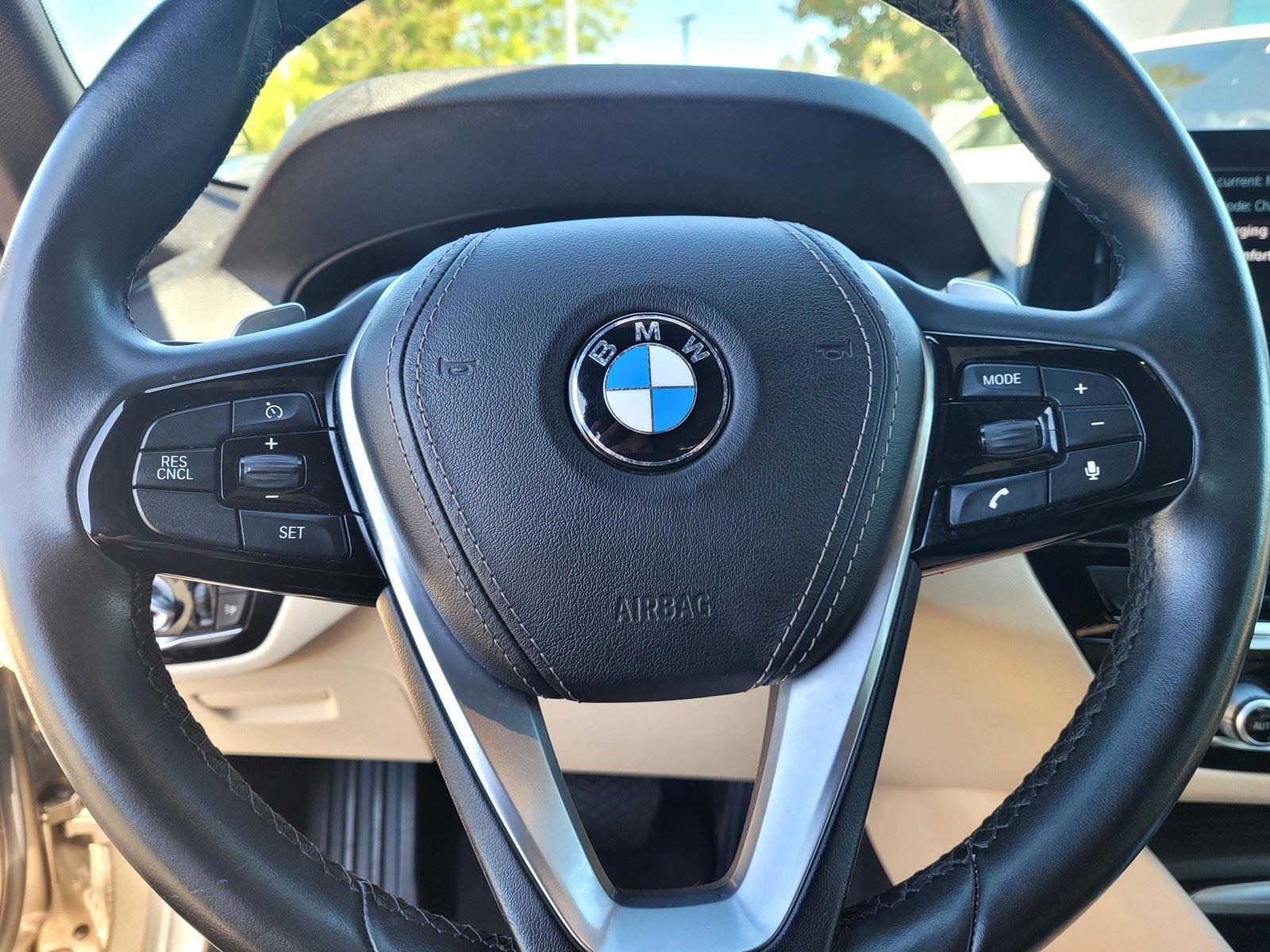 Used 2018 BMW 530e RWD image 36