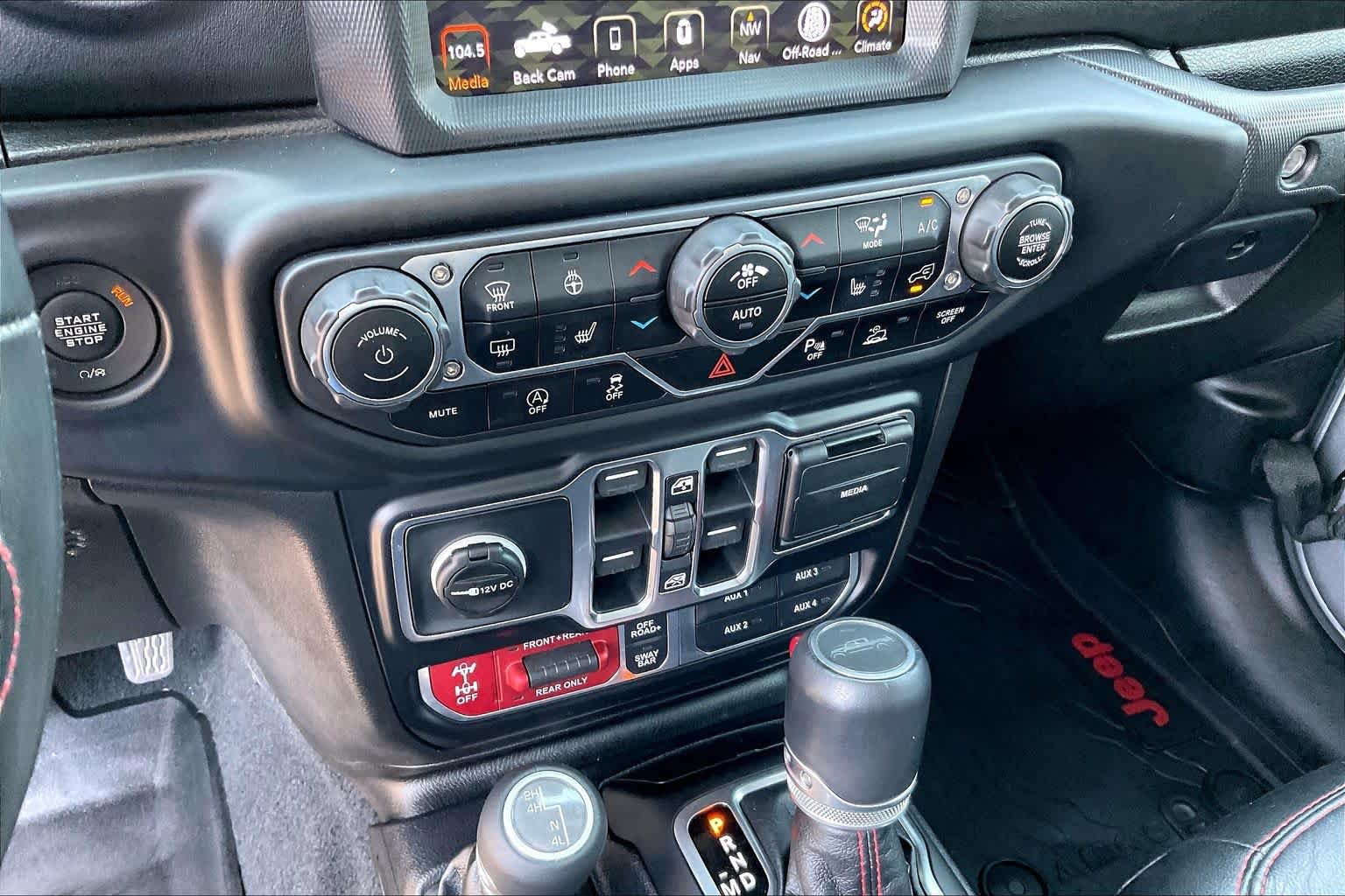Used 2020 Jeep Gladiator Rubicon AWD/4WD image 32