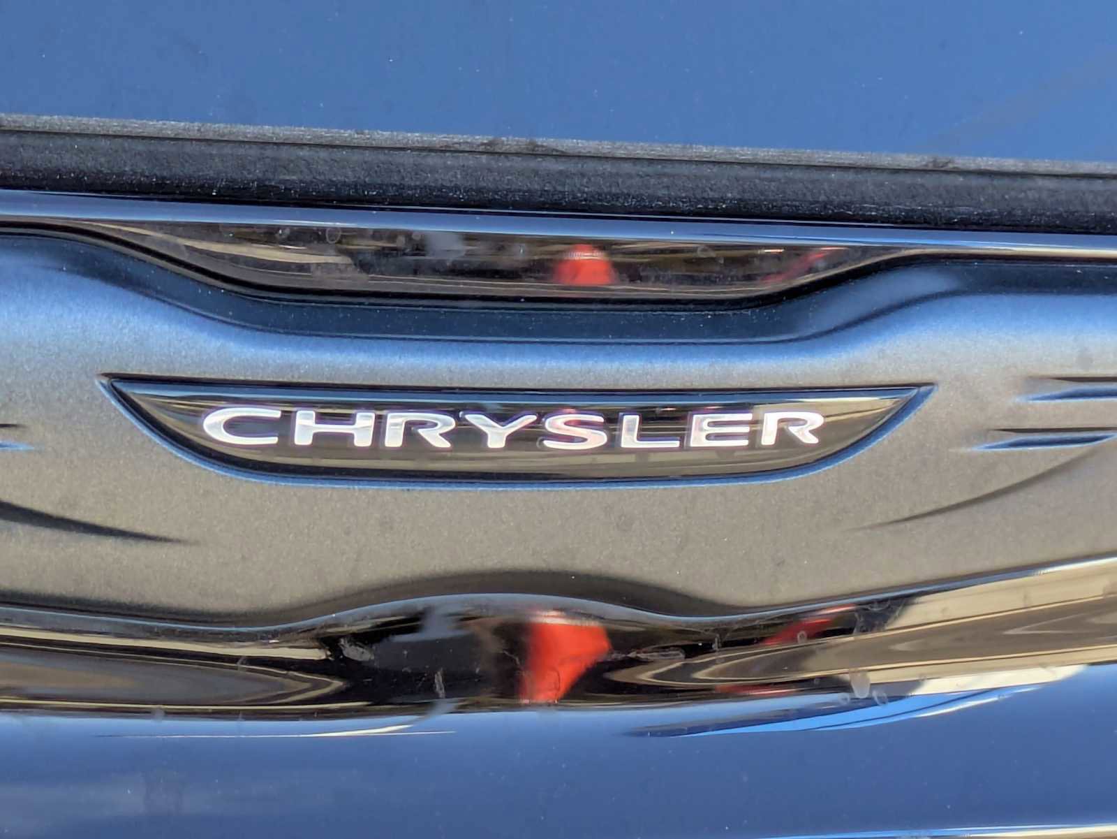 Used 2026 Chrysler Pacifica Limited w/ S Appearance Package image 7