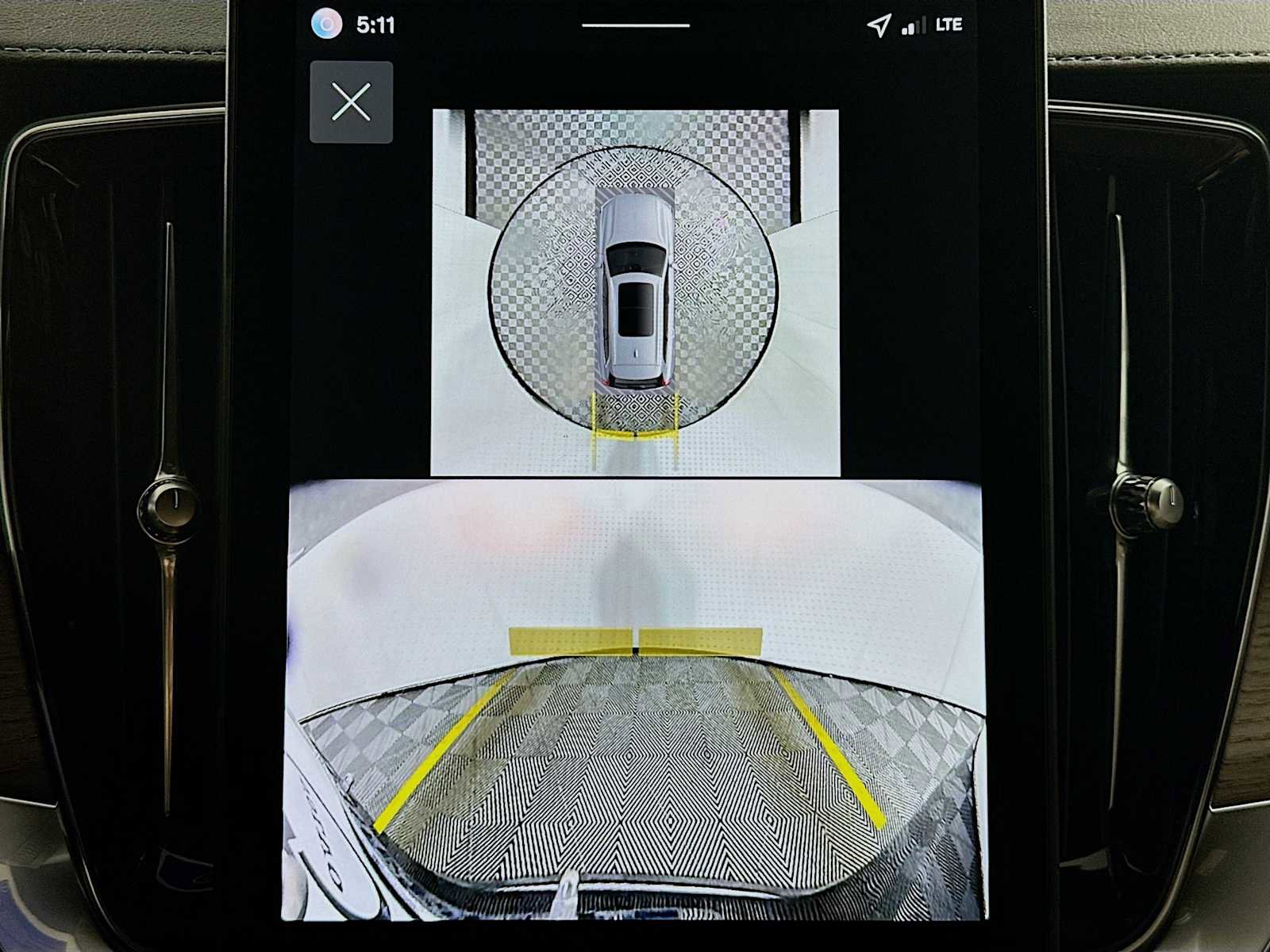 New 2026 Volvo XC90 B6 Plus w/ Protection Package Premier image 15