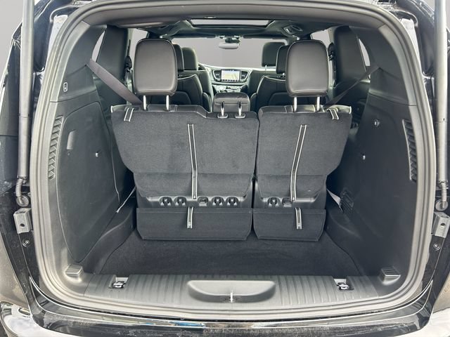 New 2027 Chrysler Pacifica Limited AWD/4WD image 24