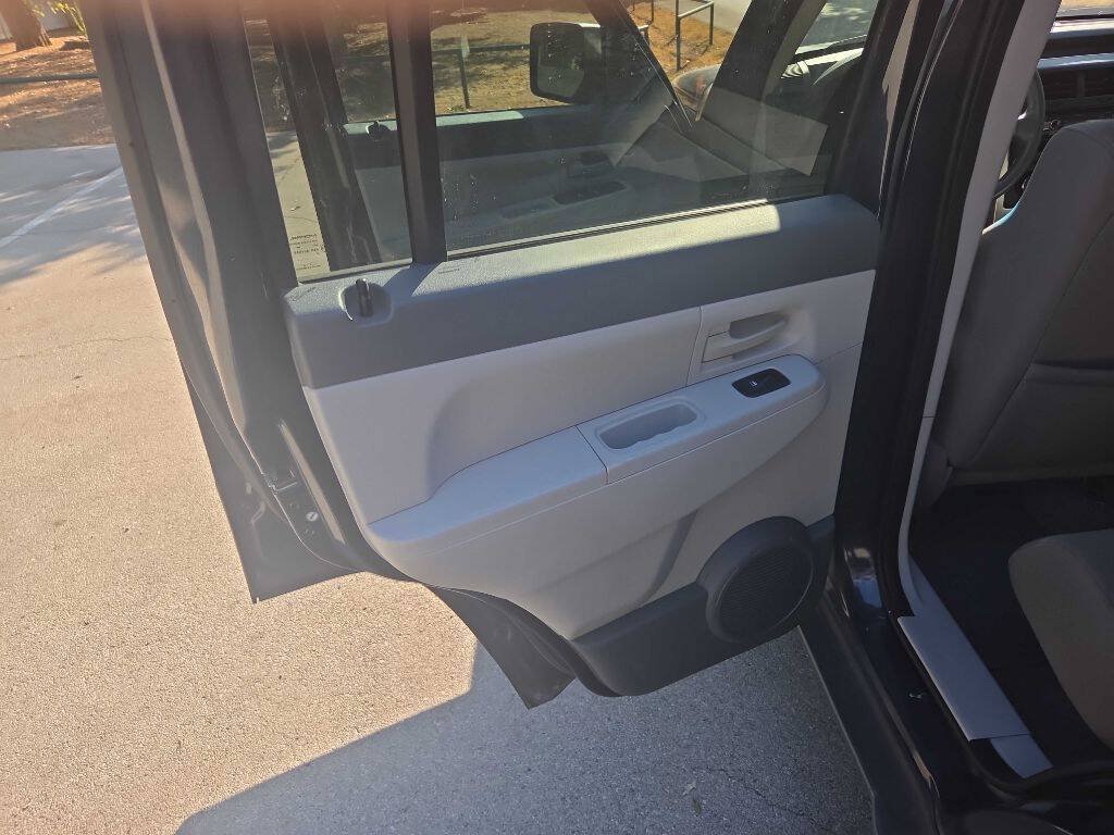 Used 2008 Jeep Liberty Sport w/ Popular Equipment Group AWD/4WD image 22