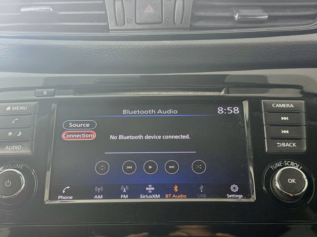 Used 2019 Nissan Rogue S w/ Special Edition Package FWD image 18