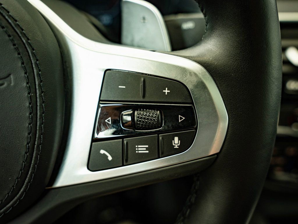 Used 2023 BMW 540i xDrive w/ Executive Package image 29